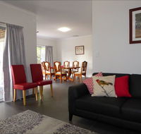 Adelaide Holiday House - Accommodation Port Macquarie