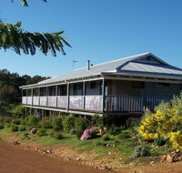 Blue House Bed and Breakfast - Accommodation Port Macquarie