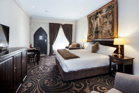 Castle Suites - Kryal Castle - Accommodation Port Macquarie 0