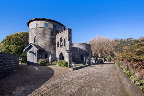 Castle Suites - Kryal Castle - Accommodation Port Macquarie 8