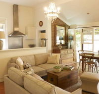 Cadogan Central Luxury - Accommodation Port Macquarie