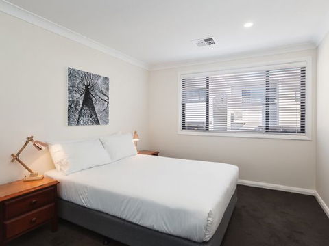 Lambton Road - Accommodation Port Macquarie 1