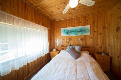 Mundic Waterfront Cottages - Accommodation Port Macquarie 7