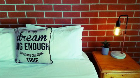 Pyrenees Motel - Accommodation Port Macquarie 0