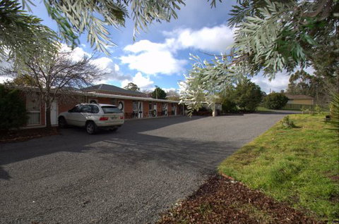 Pyrenees Motel - Accommodation Port Macquarie 1