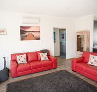 RED FIN part of BLUE FIN HOLIDAY HOMES - Accommodation Port Macquarie