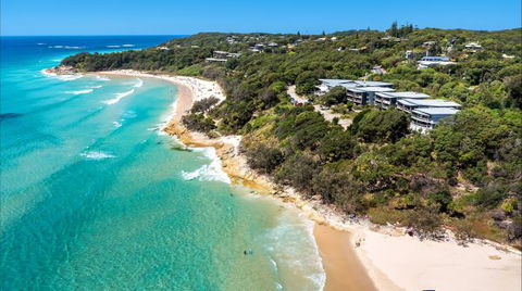 Stradbroke Island Beach Hotel | Spa Resort - Accommodation Port Macquarie 0