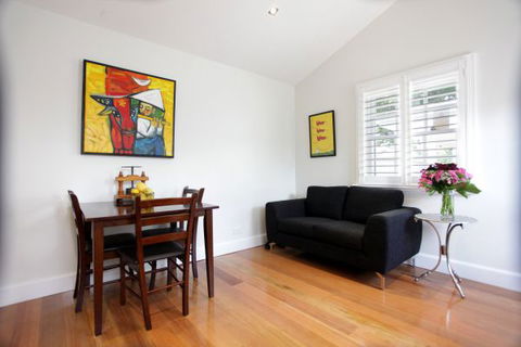 Tannin Apartment - Accommodation Port Macquarie 0