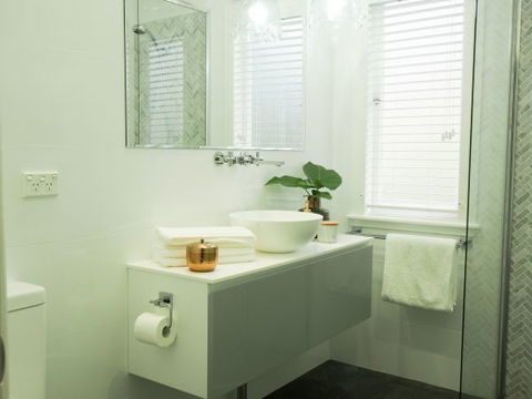 The Milton Bungalow - Accommodation Port Macquarie 7