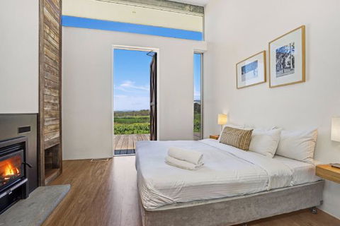 The Longhouse Pokolbin - Accommodation Port Macquarie 1