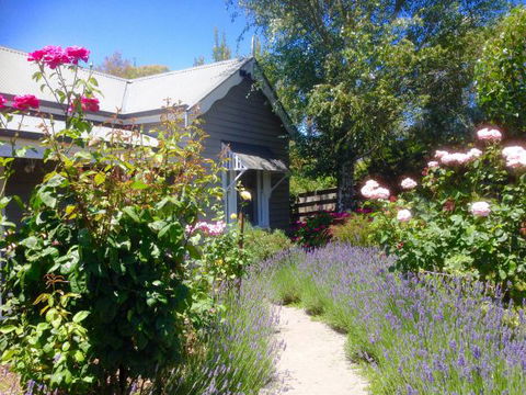 Valley View Cottage - Accommodation Port Macquarie 0