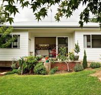 Young Garden Retreat - Accommodation Port Macquarie