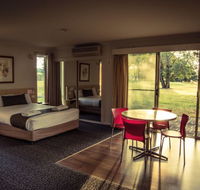 Yowani Country Club - Accommodation Port Macquarie