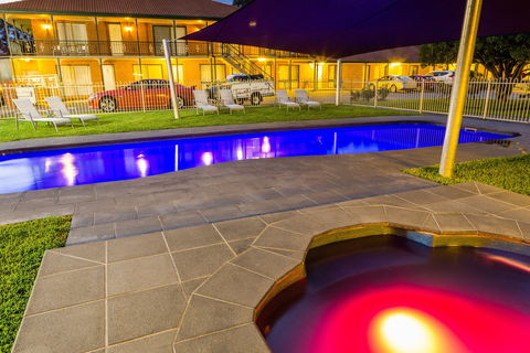 Advance Motel - Accommodation Port Macquarie 0