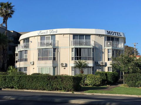 Beach Park Motel - Accommodation Port Macquarie 0