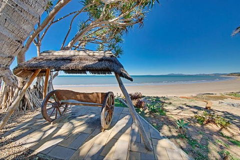 Beachfront Zilzie Holiday Home And Cottage - Accommodation Port Macquarie 6