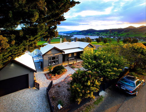 Frenchman's River - The Helmsman's House - Accommodation Port Macquarie 1