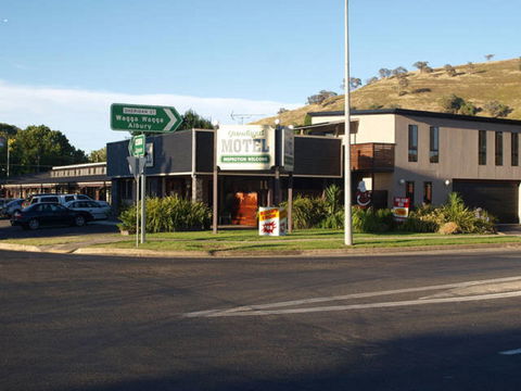 Gundagai Motel - Accommodation Port Macquarie 0