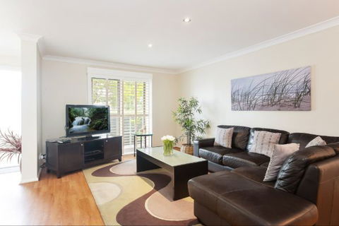 Honeysuckle Townhouses - Accommodation Port Macquarie 1