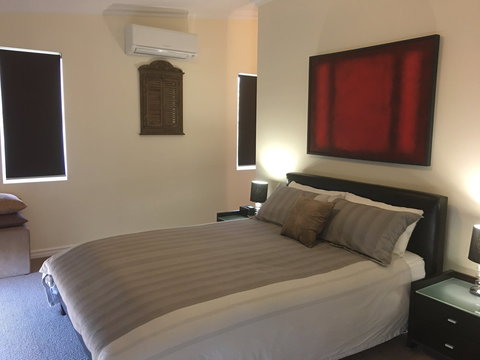 Kangaroo Hollow Preston Beach - Accommodation Port Macquarie 3