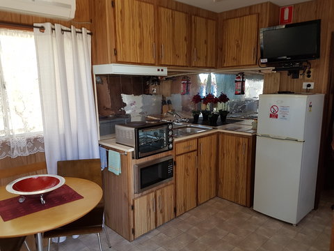 Kingscote Tourist Park And Family Units - Accommodation Port Macquarie 4