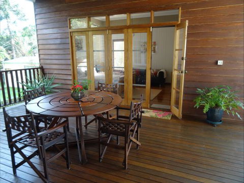 Le Piaf On Treasure Bed And Breakfast - Accommodation Port Macquarie 1