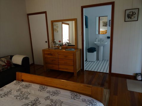 Le Piaf On Treasure Bed And Breakfast - Accommodation Port Macquarie 5