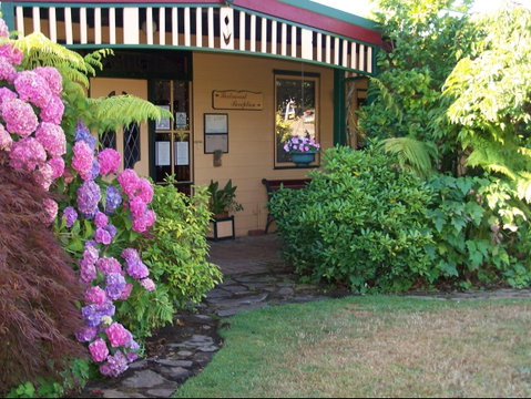 Willowlake Cottages - Accommodation Port Macquarie 0