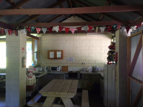 Yackandandah Holiday Park - Accommodation Port Macquarie 2