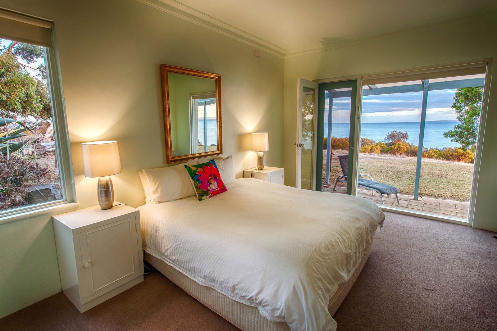 Antechamber Bay SA Accommodation Port Macquarie