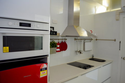 Canberra Short Term And Holiday Accommodation - Accommodation Port Macquarie 1