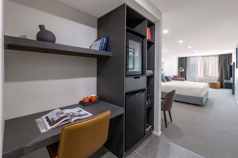 Deco Hotel Canberra - Accommodation Port Macquarie 2