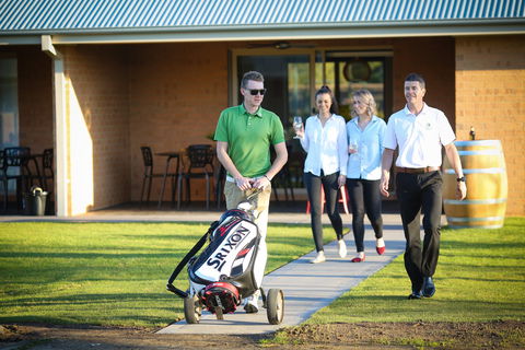 Howlong Country Golf Club Motel - Accommodation Port Macquarie 1