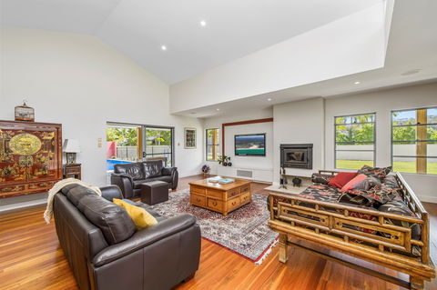 Lakeside Lodge Lake Cathie - Accommodation Port Macquarie 3