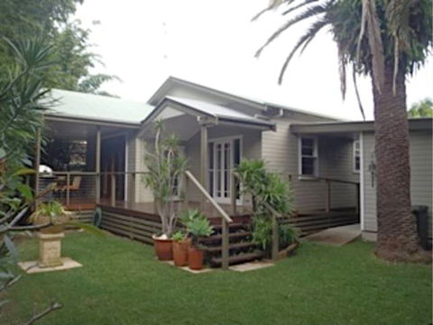 MacNicol Cottage - Accommodation Port Macquarie 0