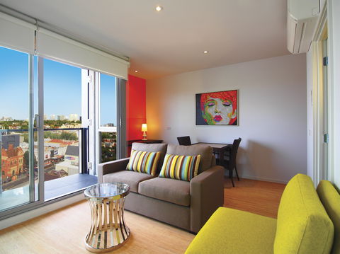 Oaks Melbourne South Yarra Suites - Accommodation Port Macquarie 0