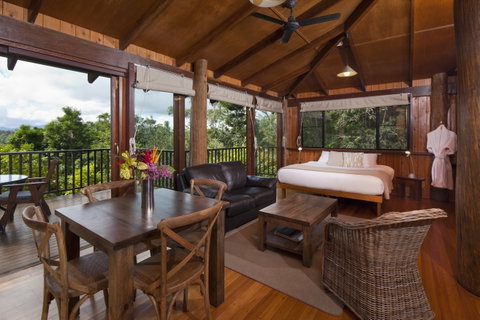 Rose Gums Wilderness Retreat - Accommodation Port Macquarie 0