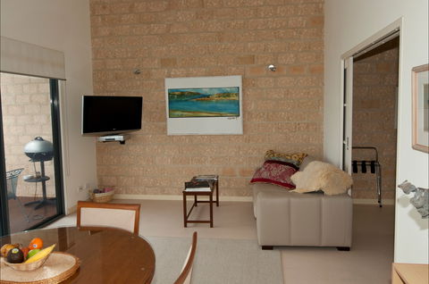 The Rookery At Christmas Cove - Accommodation Port Macquarie 5