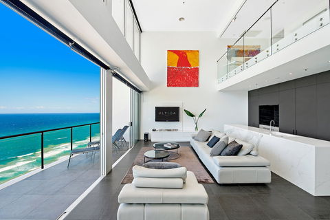 ULTIQA Air On Broadbeach - Accommodation Port Macquarie 0