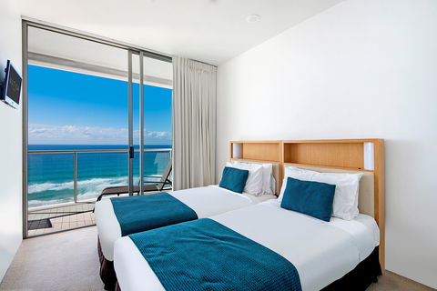 ULTIQA Air On Broadbeach - Accommodation Port Macquarie 8