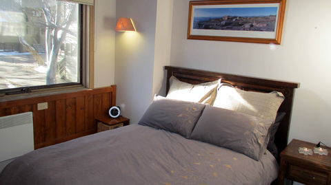 Wallace's - Crystal Creek Chalet 1 - Accommodation Port Macquarie 1