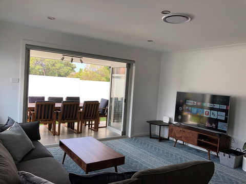 2 Allens Lane - Accommodation Port Macquarie 2