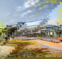 5 Rooms at the Stirling Hotel - Accommodation Port Macquarie