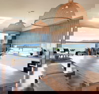 Absolute Waterfront Gerroa - Accommodation Port Macquarie