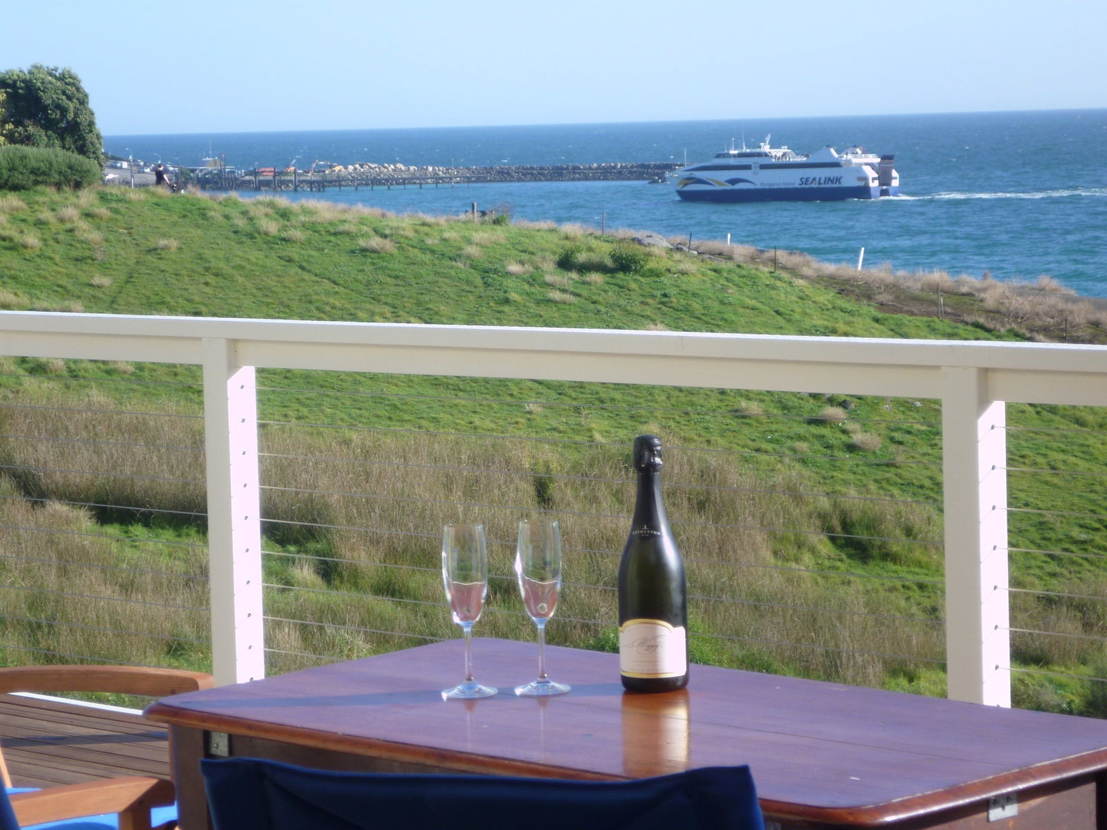 Penneshaw SA Accommodation Port Macquarie