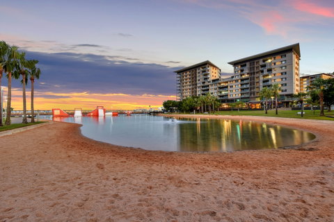 Astra Apartments NT - Accommodation Port Macquarie 1