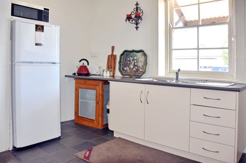 Henry On Yorkes Bed & Breakfast - Accommodation Port Macquarie 1
