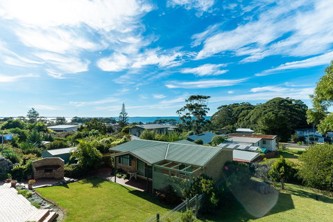 Horizon Views Beach House - Accommodation Port Macquarie 0