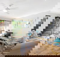 Shearwater at Shoal Bay Cottage One - Dogs Welcome - Accommodation Port Macquarie