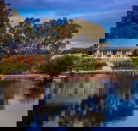 Stonewell Cottages and Vineyards - Accommodation Port Macquarie
